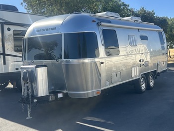 Thumbnail of RV