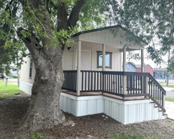 Thumbnail of mobile home