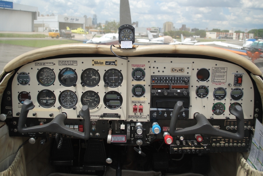 3774/navion-a-1946-7-venda-flightmarket-1602.JPG