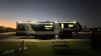 Thumbnail of RV