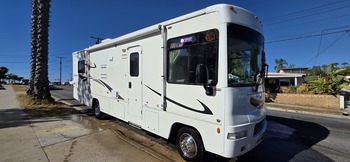 Thumbnail of RV