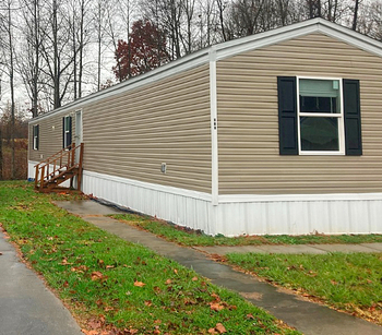 Thumbnail of mobile home