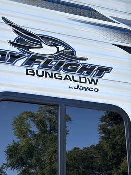 Thumbnail of RV