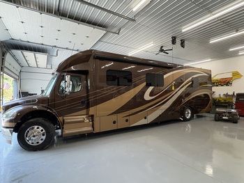 Thumbnail of RV