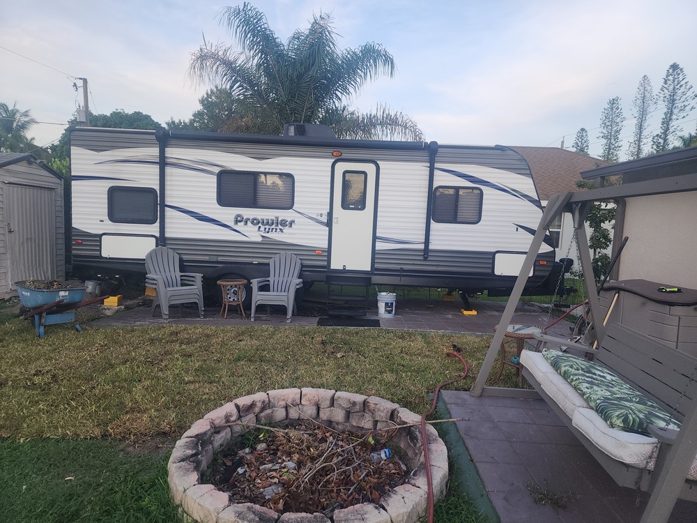 Photo of Rv