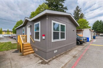 Thumbnail of mobile home
