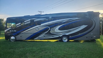 Thumbnail of RV