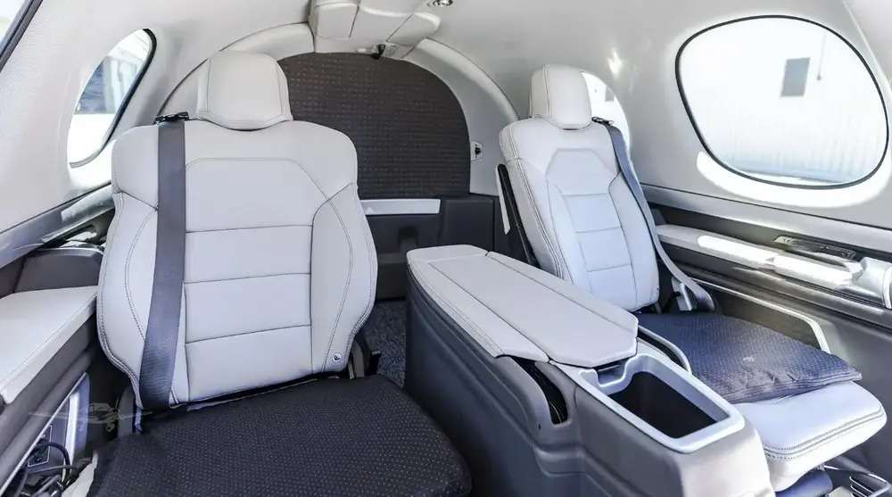 7202/cirrus-vision-jet-g2-plus-2021-flightmarket-id-7202-32048.webp