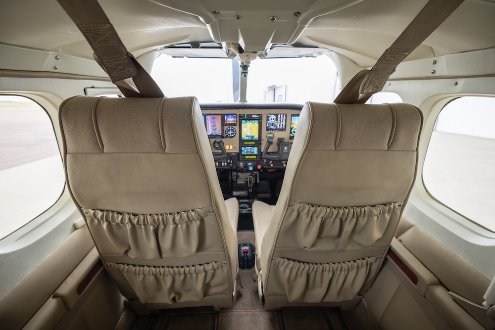 N210KK-19.jpg