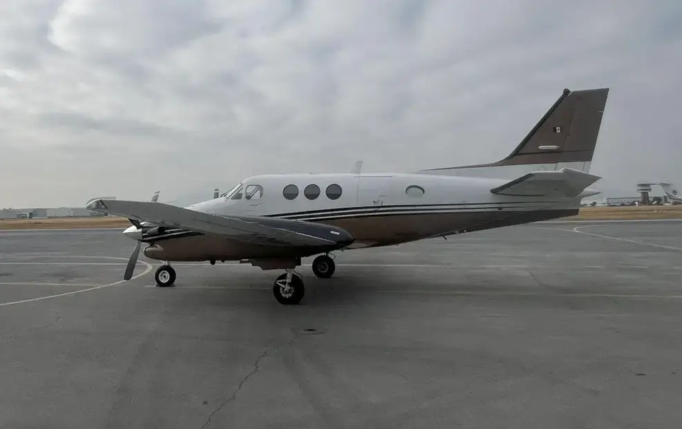 7577/beechcraft-king-air-c90gti-2008-flightmarket-id-7577-07051.webp