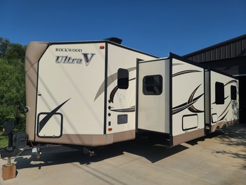 Thumbnail of RV