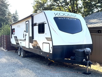 Thumbnail of RV