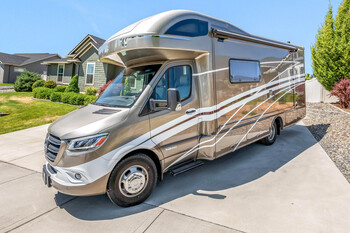 Thumbnail of RV