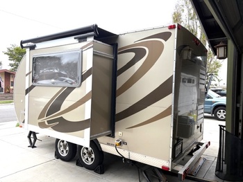 Thumbnail of RV