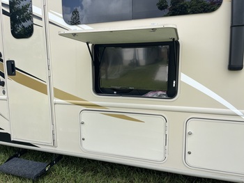 Thumbnail of RV