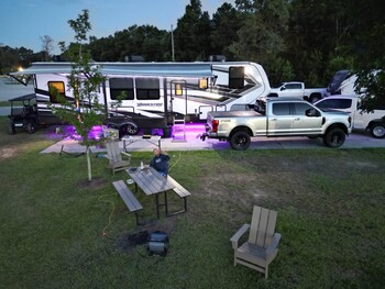 Thumbnail of RV