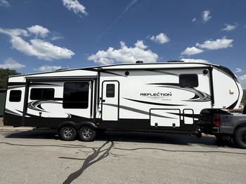 Thumbnail of RV