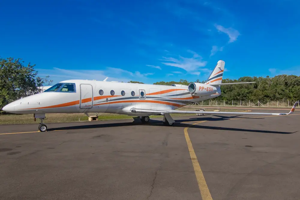7598/gulfstream-g150-2012-flightmarket-id-7598-52150.webp