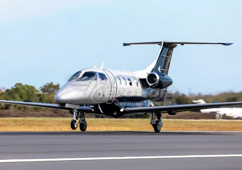 7182/embraer-phenom-100-ev-2019-flightmarket-id-7182-24070.webp