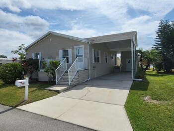 Thumbnail of mobile home