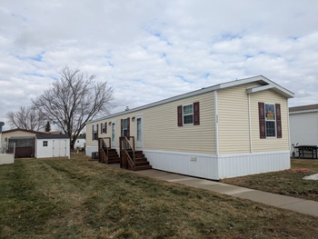 Thumbnail of mobile home