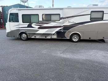 Thumbnail of RV