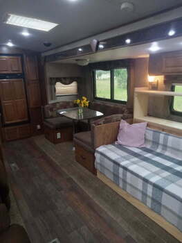Thumbnail of RV