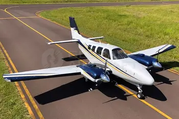 4519/beechcraft-baron-g58-2011-6-venda-flightmarket-2755.jpeg
