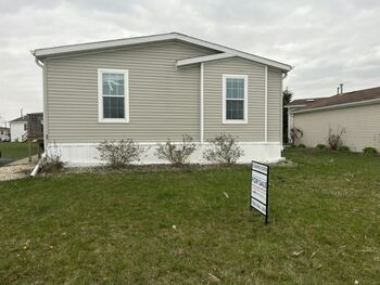 Thumbnail of mobile home