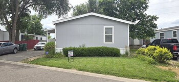 Thumbnail of mobile home
