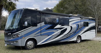 Thumbnail of RV