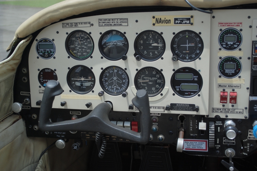 3774/navion-a-1946-7-venda-flightmarket-1627.JPG
