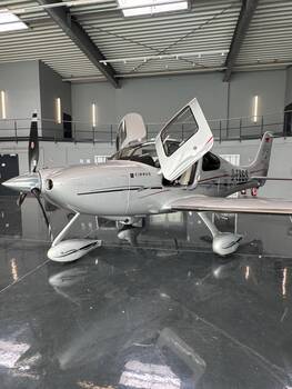 Thumbnail of aircraft