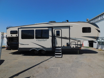 Thumbnail of RV