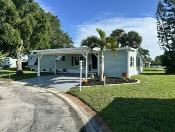 Thumbnail of mobile home