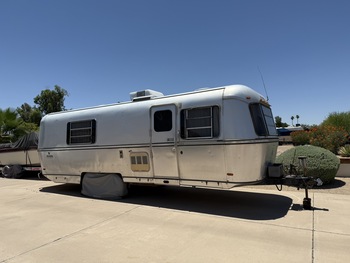 Thumbnail of RV