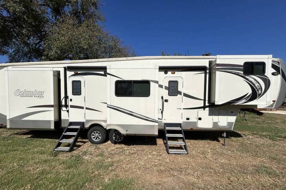 Photo of Rv