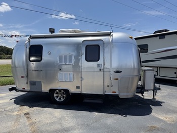 Thumbnail of RV