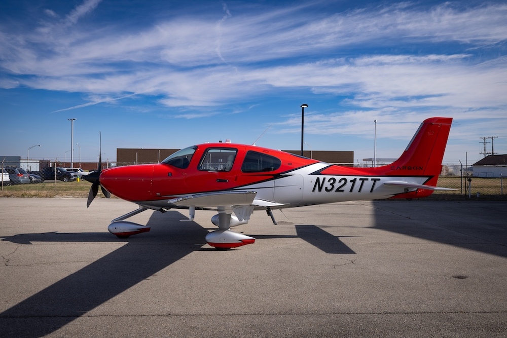 N321TT_9.jpg