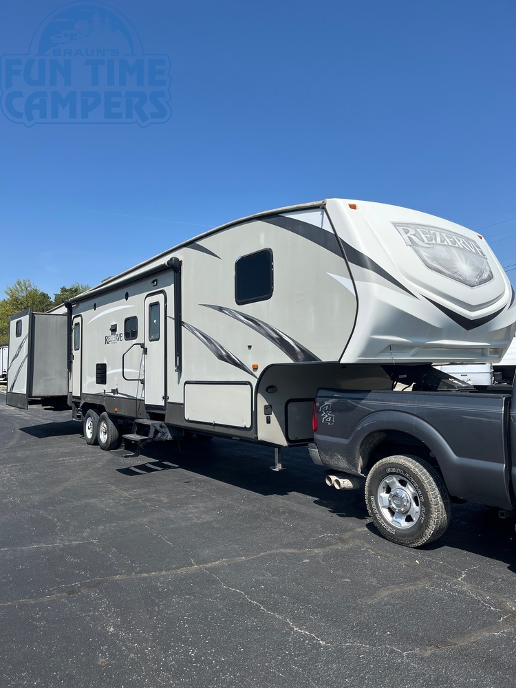 Photo of Rv