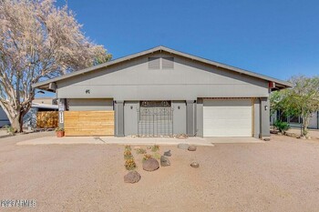 Thumbnail of mobile home