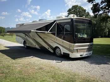 Thumbnail of RV