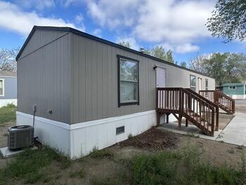 Thumbnail of mobile home