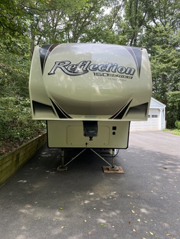 Thumbnail of RV