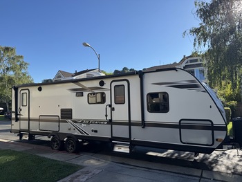 Thumbnail of RV