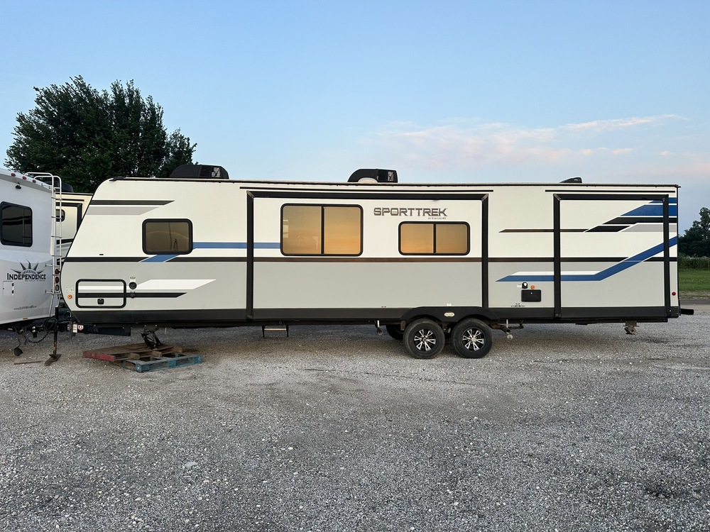 Photo of Rv