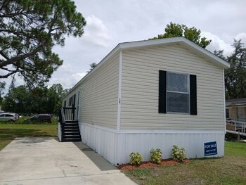 Thumbnail of mobile home