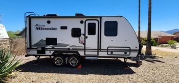 Thumbnail of RV