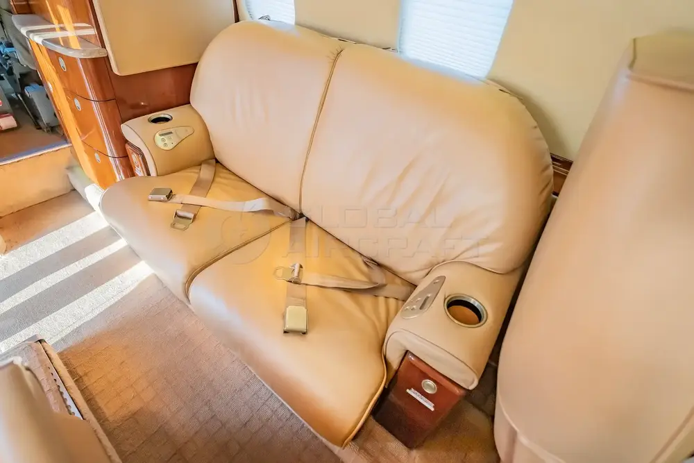 7911/learjet-60se-2006-flightmarket-id-7911-13014.webp