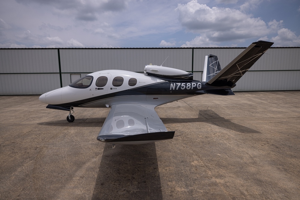 N758PG-2.jpg